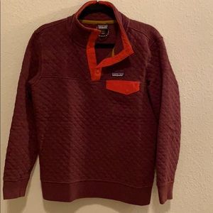 PATAGONIA Maroon Quilted Snap-T Size Small